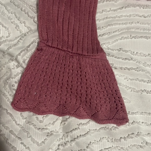 Y2K dark pink-ish purple-ish vintage crop cardigan. Ties in front. Flare sleeves - Picture 2 of 6